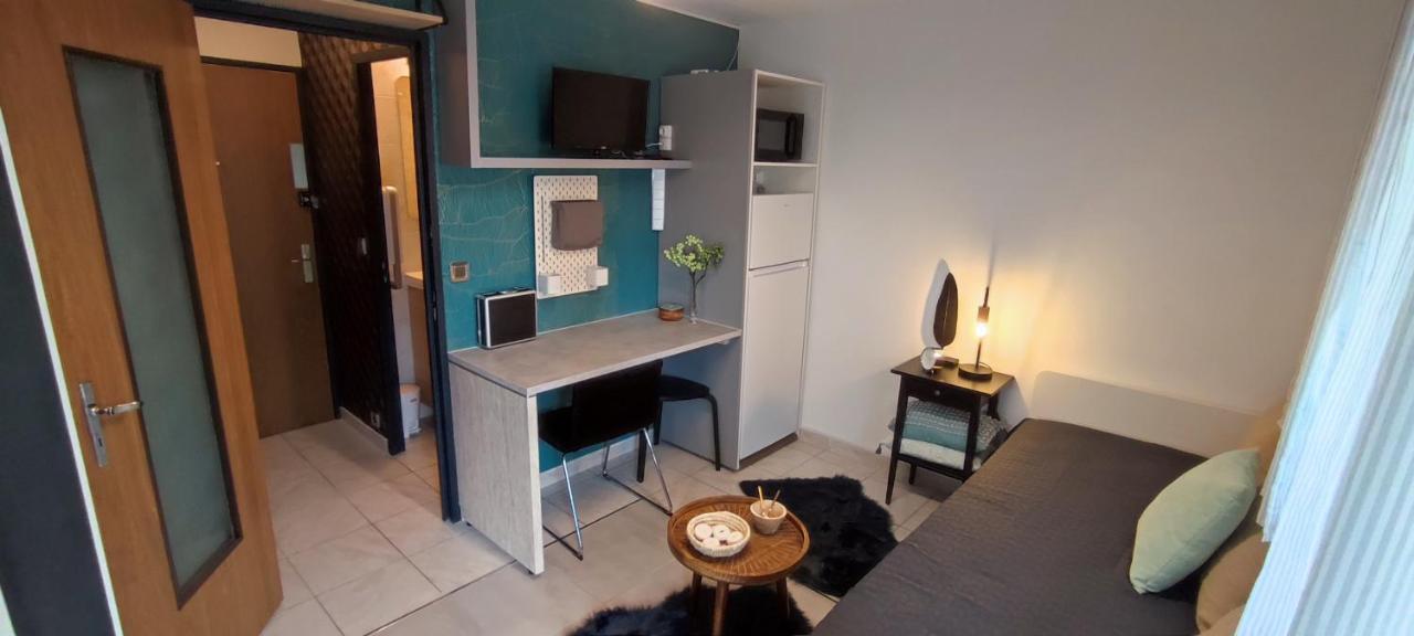 Michelet Studio Climatise Avec Balcon Et Parking Ferme Montpellier Exterior foto